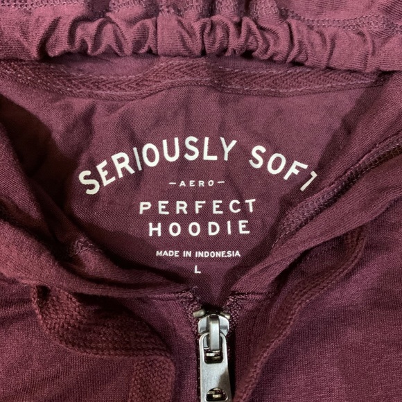 Jacket/s - Picture 2 of 5